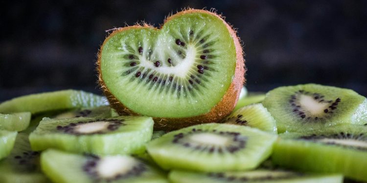 sliced Kiwi fruit