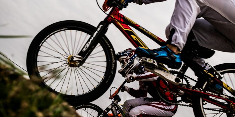 person riding bicycle during daytime